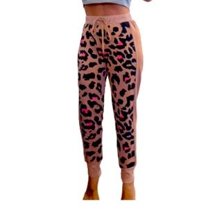 Wildfox leopard jogger 🐆